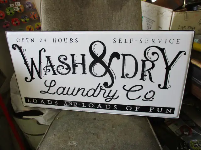 ENAMEL PORCELAIN WASH & DRY LAUNDRY CO. WALL SIGN $50 HOME DECOR in Arts & Collectibles in Winnipeg - Image 2