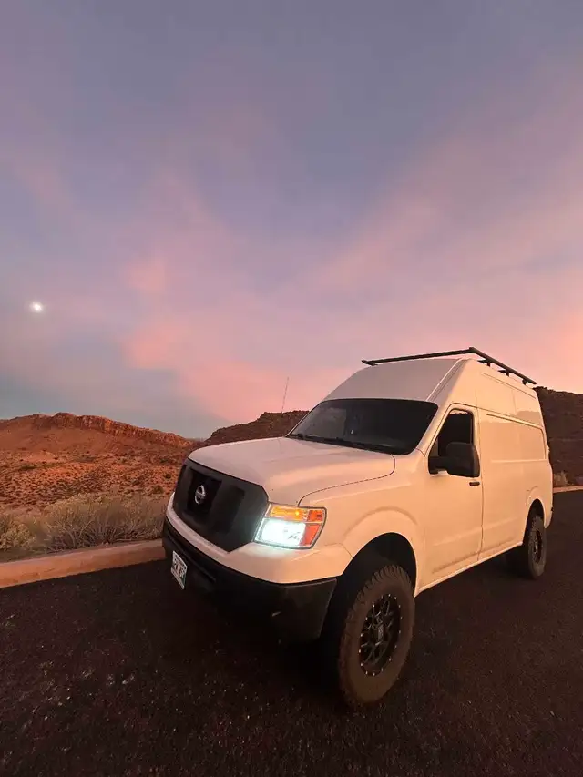 Adventure Off-Grid Lifted Camper Van – High Roof V8 | RVs & Motorhomes ...