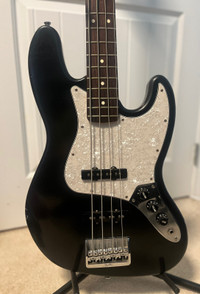 Fender Standard MIM Jazz Bass