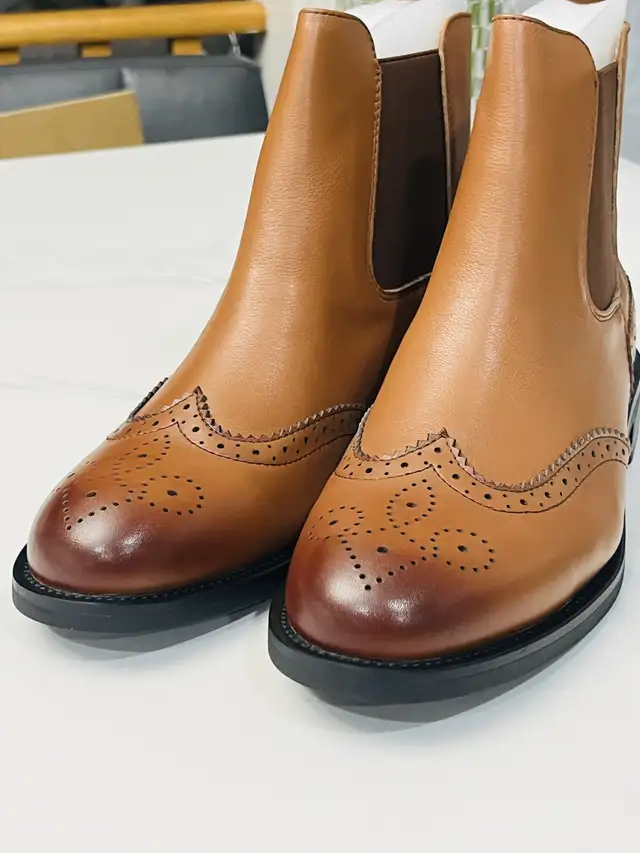 Women’s Wingtip ankle high Boots! Size 9.5 in Men's Shoes in Mississauga / Peel Region - Image 6