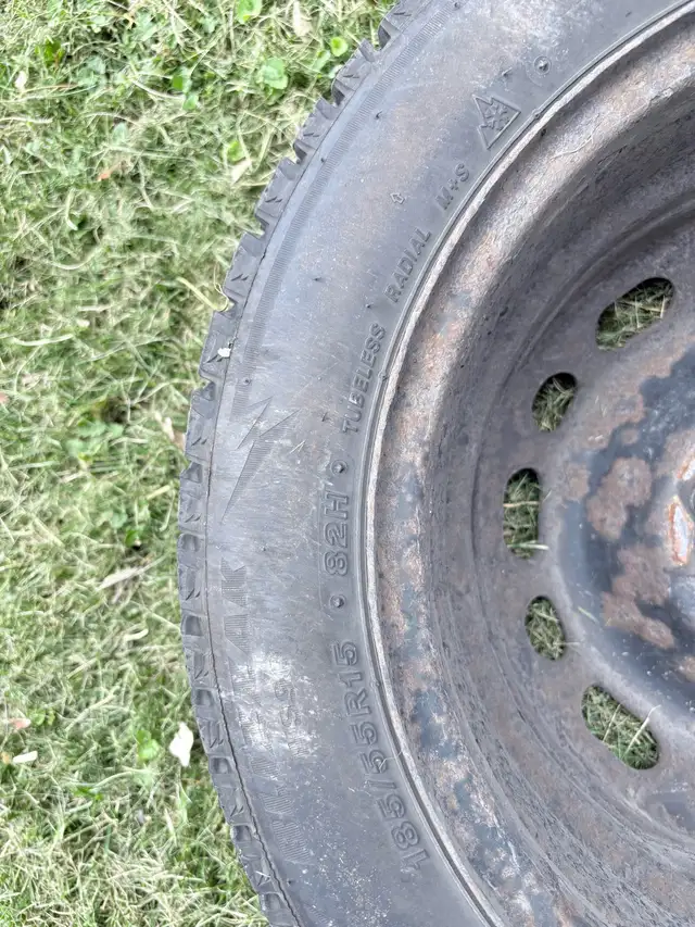 Winter Tires for Sale - Bridgestone Blizzak in Other in Stratford - Image 4