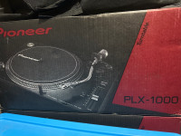 Pioneer Djm 900 nexus - Pioneer PLX 1000 turntables