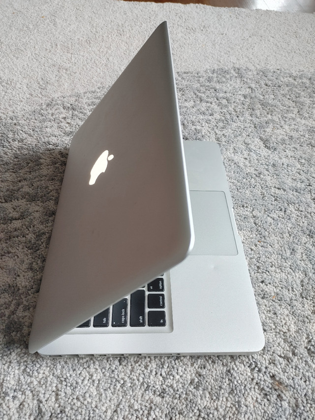 MacBook Pro Core i5 A1278 (2015) in Laptops in City of Halifax - Image 4