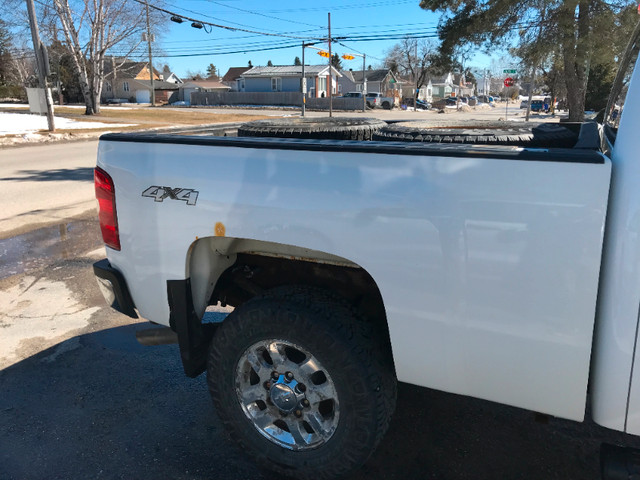 2014 Chevrolet WT 3500 Crew Cab 4WD in Cars & Trucks in Timmins - Image 4