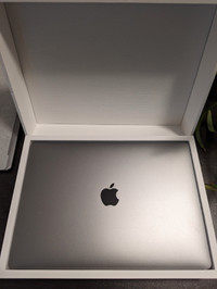 *Excellent* Apple MacBook Pro (13", 32 GB RAM, 1 TB Disk) *Box*