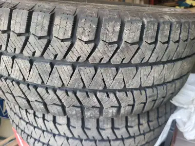 Bridgestone Winter Tires Used I season 4 Tires no Rims