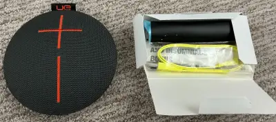 Old, but barely used. Includes original accessories still boxed up.