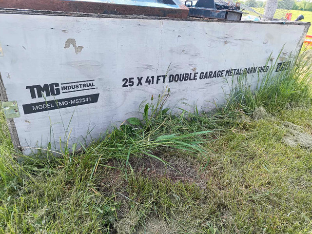 TMG MS2541 steel garage in Outdoor Tools & Storage in Trenton - Image 4