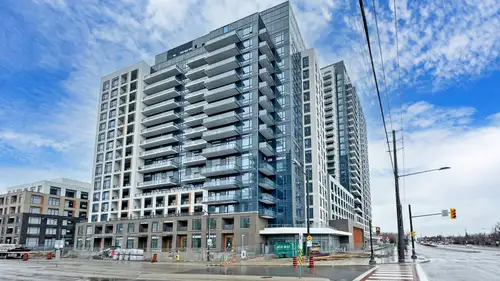 We are leasing a 1 BED + 1 DEN LUXURY CONDO in Tower B of THE THORNHILL, developed by The Daniels Co...