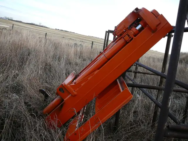 FORKLIFT MASTS in Other in Calgary - Image 5