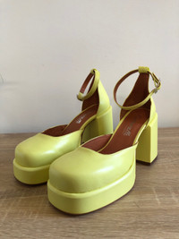 Cheerful yellow leather platform heels - womens 39 (9-9.5)