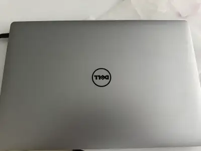  Dell XPS 15 9560 ~ 2.8 GHz i7-7700HQ , View more