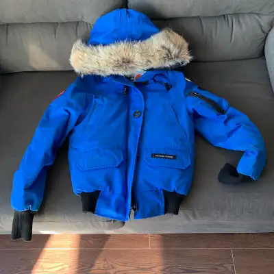 Canada Goose Polar Bear Edition Women Winter Coat - Royal Blue, Size 2XS Size: 2XS Colour: Royal Blu...