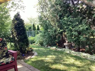 Quiet, private park pool Ganachu Trail large bedrooms