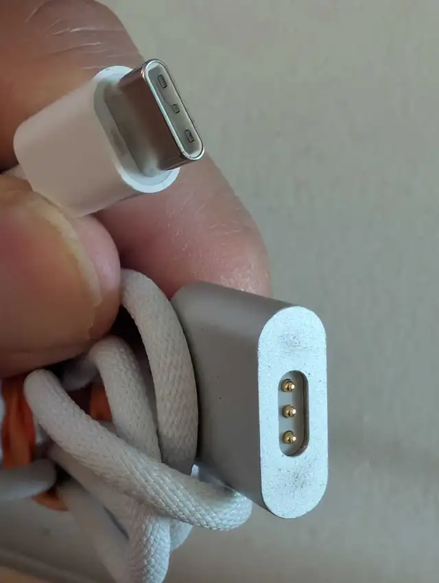 Laifen Wave magnetic charging cable usb c480459552185405441