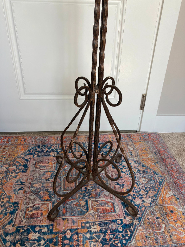 Iron Coat Stand in Other in Delta/Surrey/Langley - Image 3