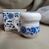 Beautiful Vintage Avon Delft Blue SSS Skin Softener Floral Milk 