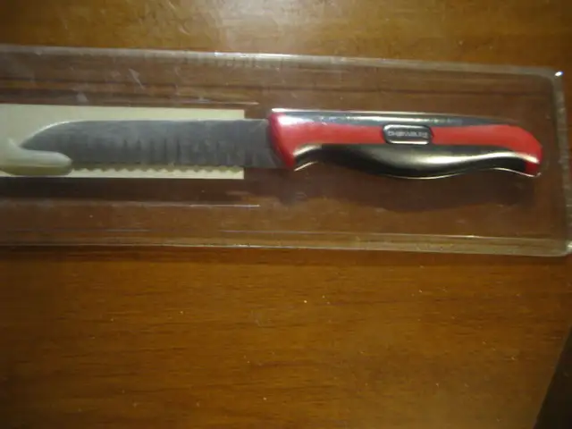 Couteau neuf pour décoration CHEFABLES 21,5 cm de long. in Other in Trois-Rivières - Image 2