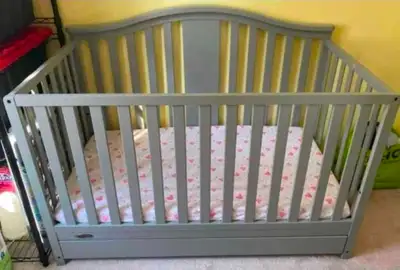 Graco Crib, View more