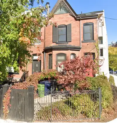 2 Story 2 Bedroom Apartment Home - 63 Seaton Street