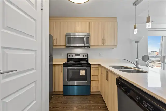 FURNISHED 2 BED, 2 BATH APARTMENT 5 MIN FROM WLU/UW in Long Term Rentals in Kitchener / Waterloo - Image 3