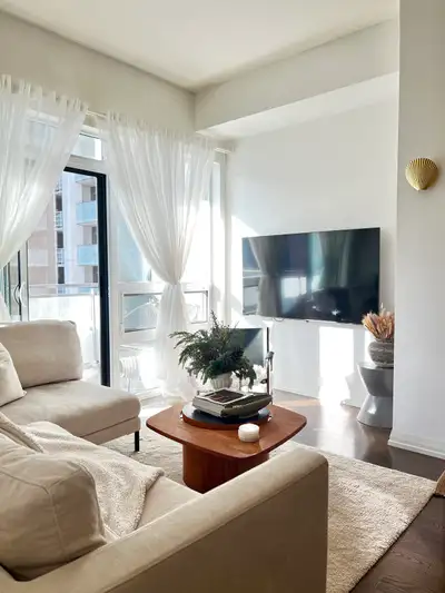 Fully Furnished Downtown bedroom to rent - $3,650/month Available: March 15(flexible move-in date an...