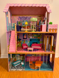 Oversized Doll House Playhouse With Furniture
