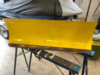 John Deere 42” Blade only.