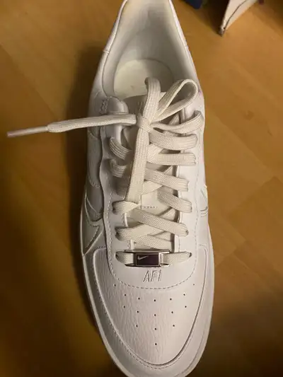 Air Force One’s Women’s 9, View more