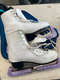 Figure skates