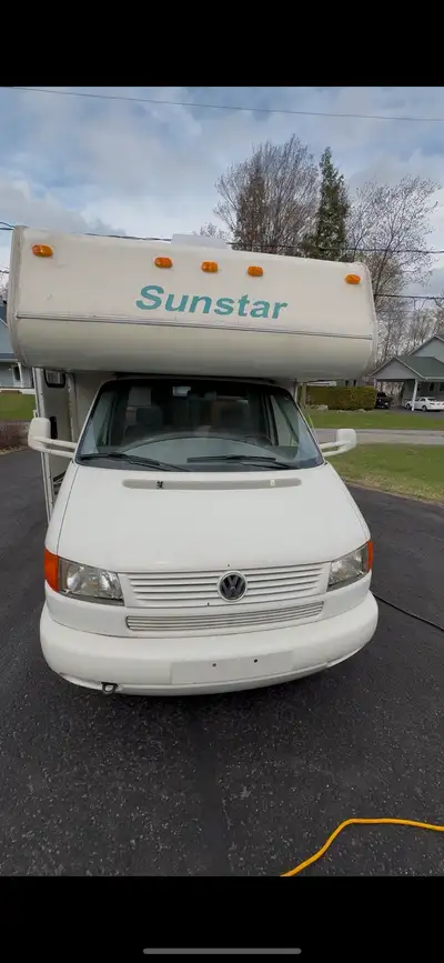 Winnebago Vr Volkswagen Sunstar Istaca 2002 Vr Class C 21 pieds de long 10 pieds de haut incluant l’...