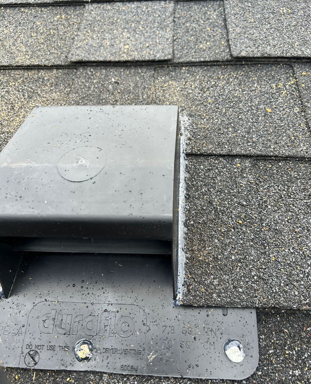 DAMAGED / MISSING SHINGLES - ROOF MAINTENANCE & REPAIRS in Roofing in Mississauga / Peel Region - Image 3