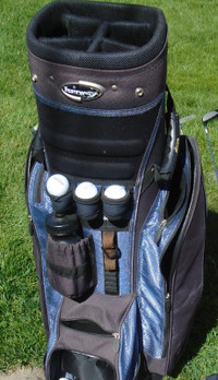 ensemble de golf, sac et bâtons-homme-droitier