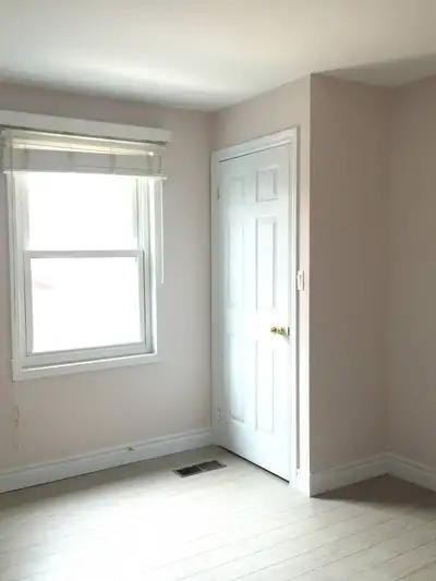 Beautiful Room - Long Branch, Lakeshore, Humber College