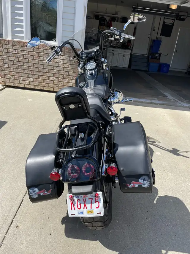 2017 Harley Davidson Dyna Fat Bob FXDF-103 in Street, Cruisers & Choppers in Strathcona County - Image 3