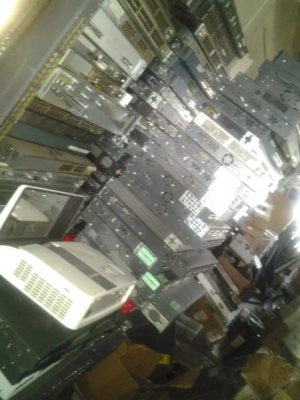 mac keyboard $20 mouse $5 900+pc MAC laptops CISCO printers PROJ in Other in City of Montréal - Image 7