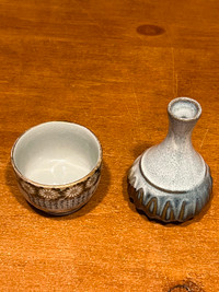Vintage Japanese Ceramic Pottery Two Piece Saki Set Hand Paint.