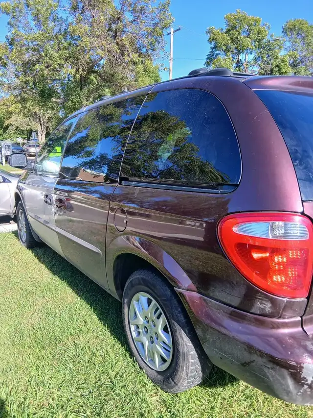 2003 dodge caravan 556564778415575046