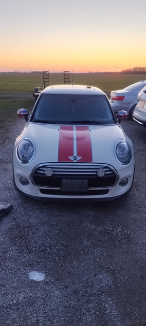 2015 MINI Cooper