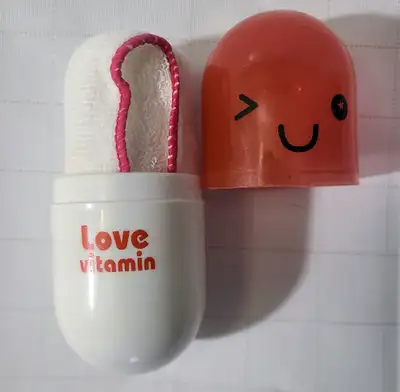NWOT - Love Vitamin Pill with Napkin (11cm) - novelty toy, View more