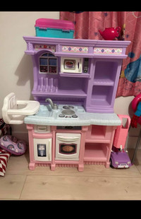 Play kitchen with attached high chair