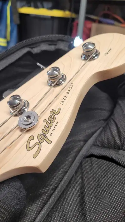 Squier Jazz Bass, View more