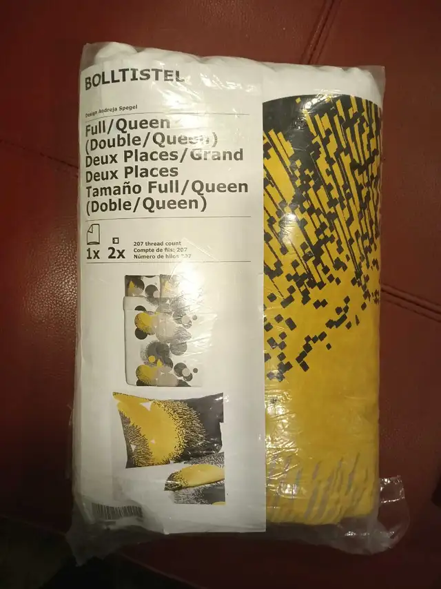 Bolltistel queen duvet cover set in Bedding in Oakville / Halton Region - Image 8