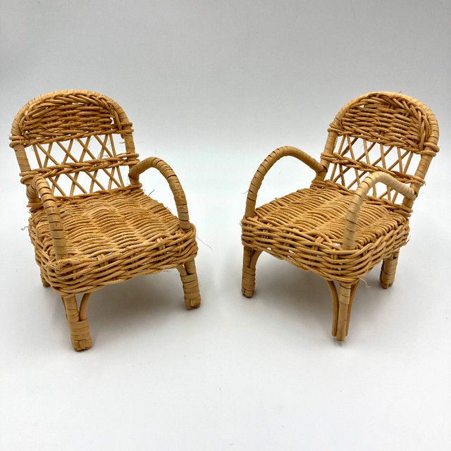Vintage 4pc Wicker Set for Barbie Dolls in Toys & Games in Dartmouth - Image 3