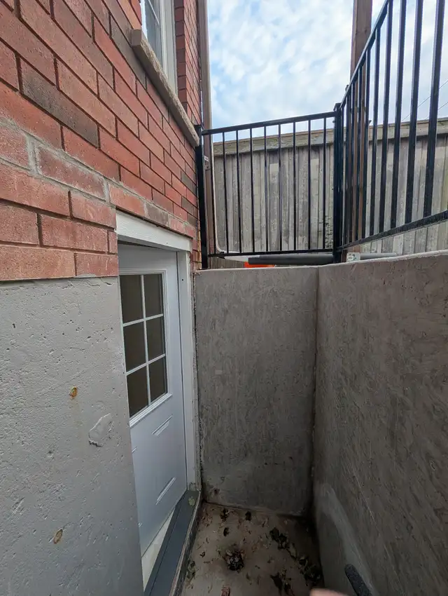 Spacious Bedroom Basement | Private Entrance & Laundry | $1,800. | Long ...