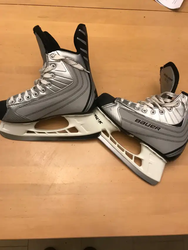 Skate for shoe size 8.5 -9 in excellent condition in Skates & Blades in Mississauga / Peel Region - Image 4