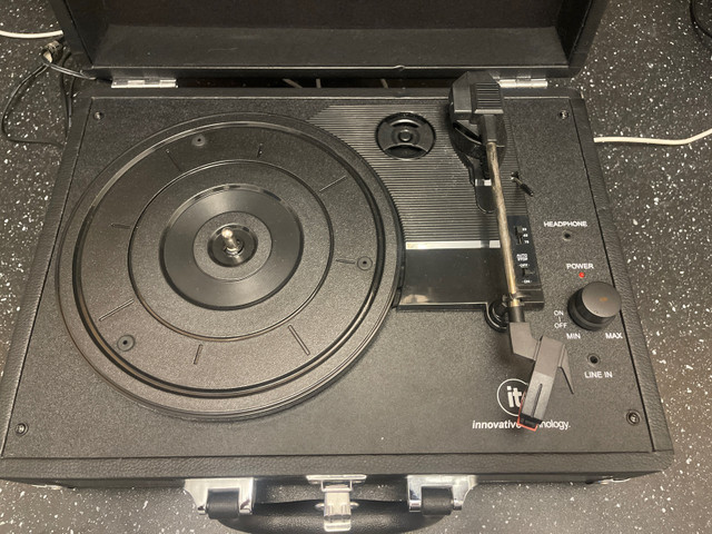 Innovative Technology Turntable in Stereo Systems & Home Theatre in Markham / York Region - Image 3