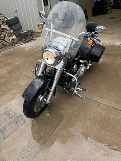 Excellent condition cruiser . Well maintained with fresh 3 hole service at local bike shop in Lethbr...