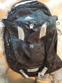 High Sierra Tech series 25 liter backpack