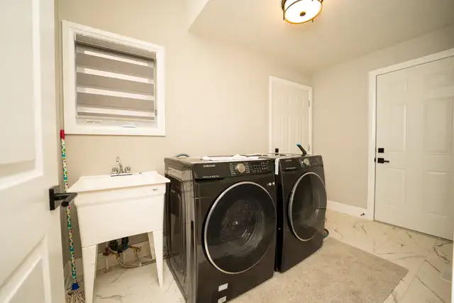 Room for rent in Kitchener- $1000(Master bedroom ) in Room Rentals & Roommates in Kitchener / Waterloo - Image 4